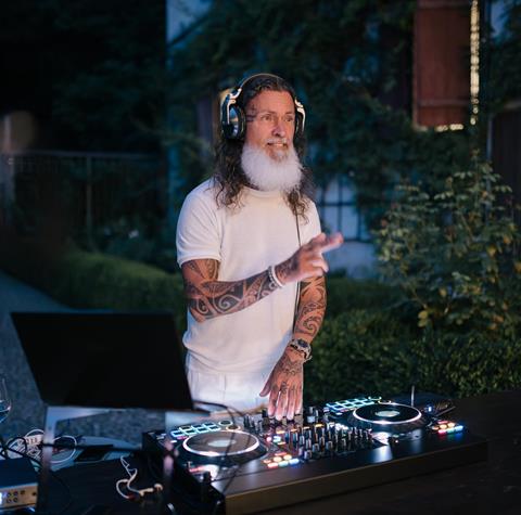 dj-socke