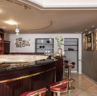Hotel bar