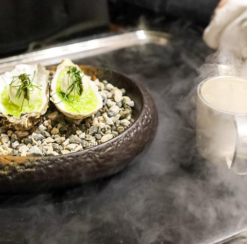 Oysters elegantly arranged