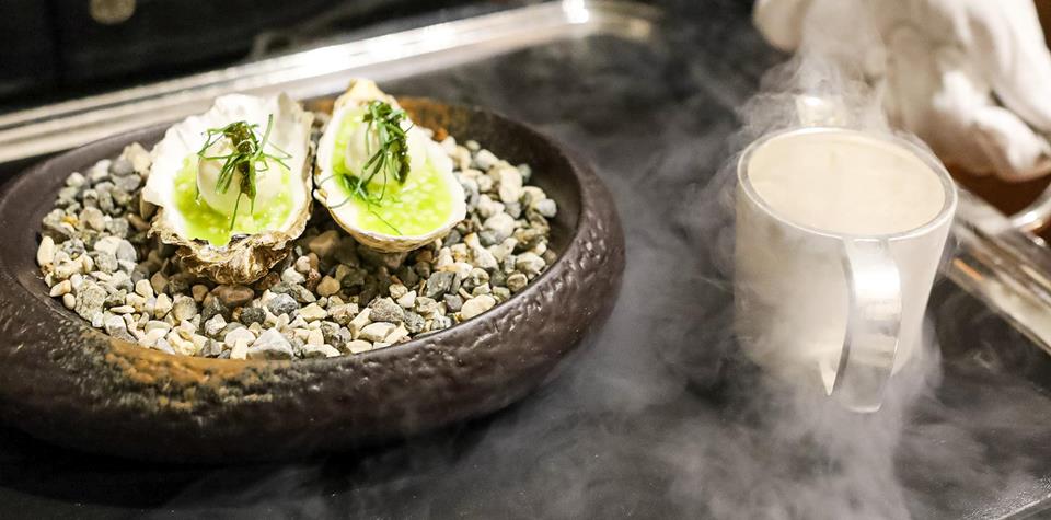 Ostriche finemente impiattate